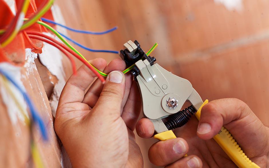 électricien professionnel Menucourt